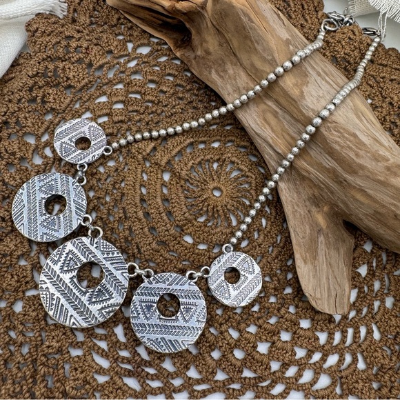 Lucky Brand Beaded Neckline Silver Tone Necklace-See Live - Picture 7 of 7